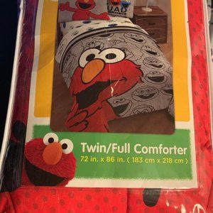 Sesame Street Elmo Comforter and Sheet Set